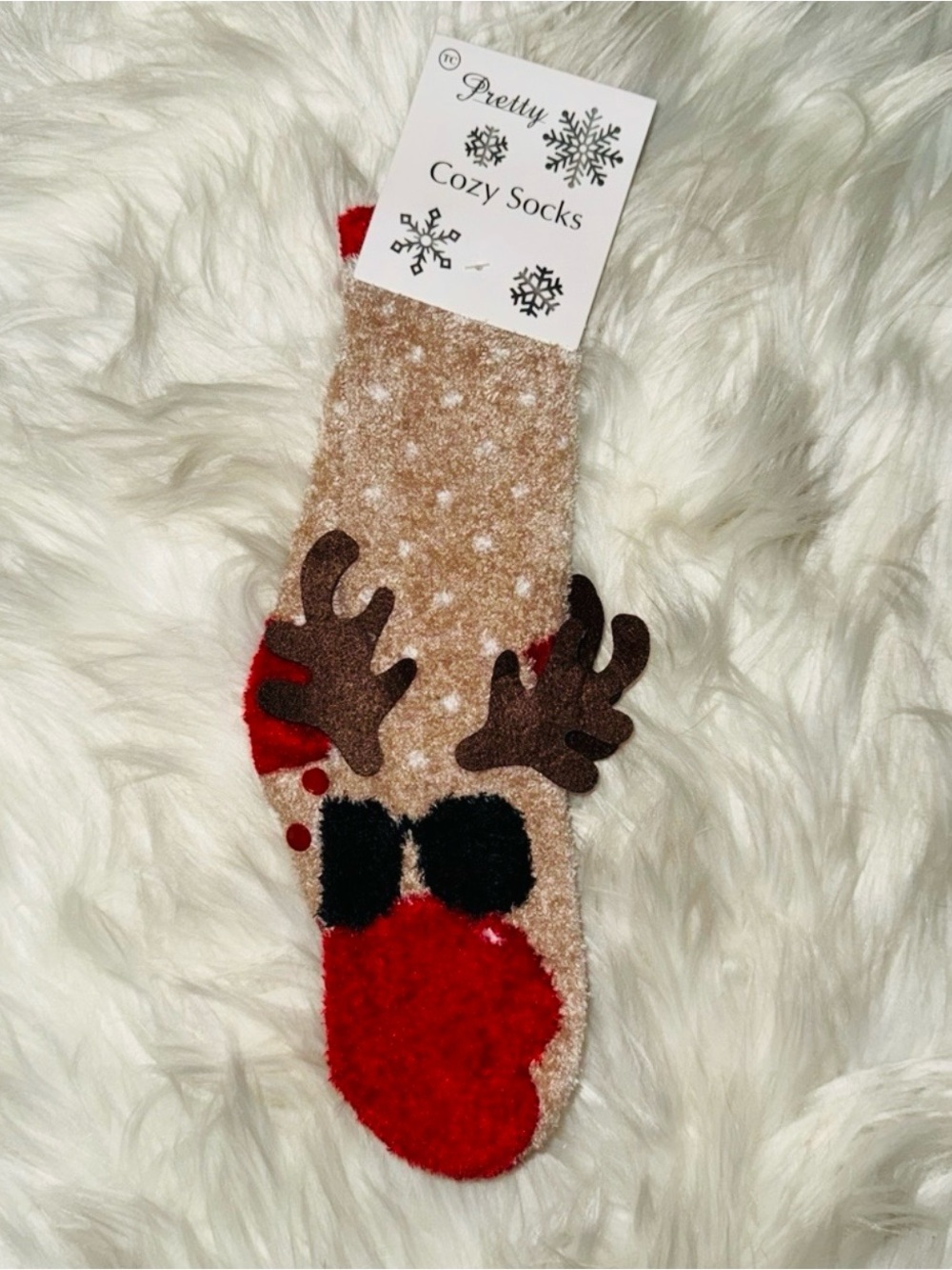 ✨✨5/$10✨✨ Pretty Cozy soft Socks with reindeer design, Red and Brown Accents
